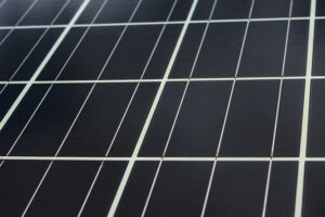 Die Geschichte der Sonnenkollektoren: Vom Experiment zur Massenproduktion